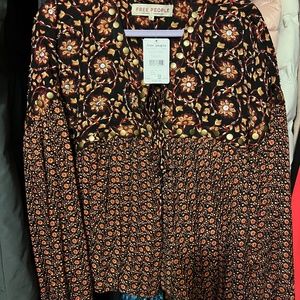 Free people nwt fall color top